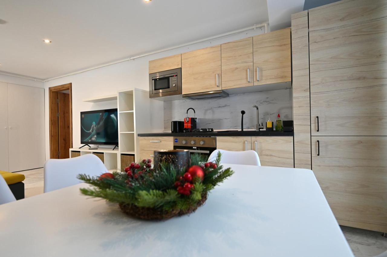 R&B Apartments Предял Экстерьер фото