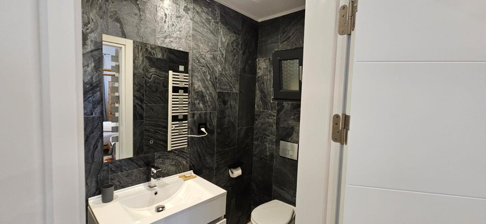 R&B Apartments Предял Экстерьер фото